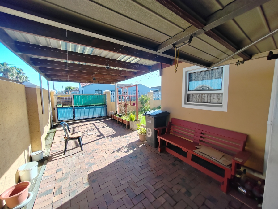 2 Bedroom Property for Sale in Forest Village Western Cape